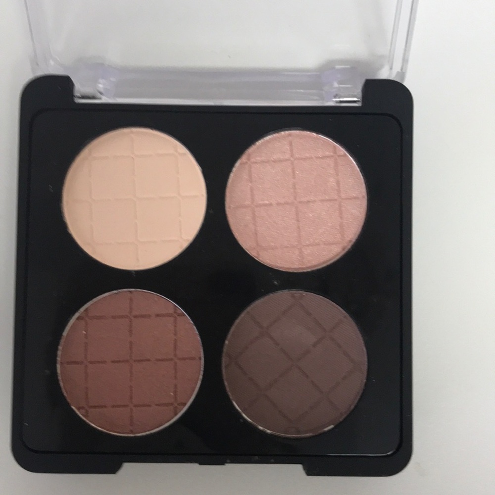 BeautiControl Bordeaux Collection Quad